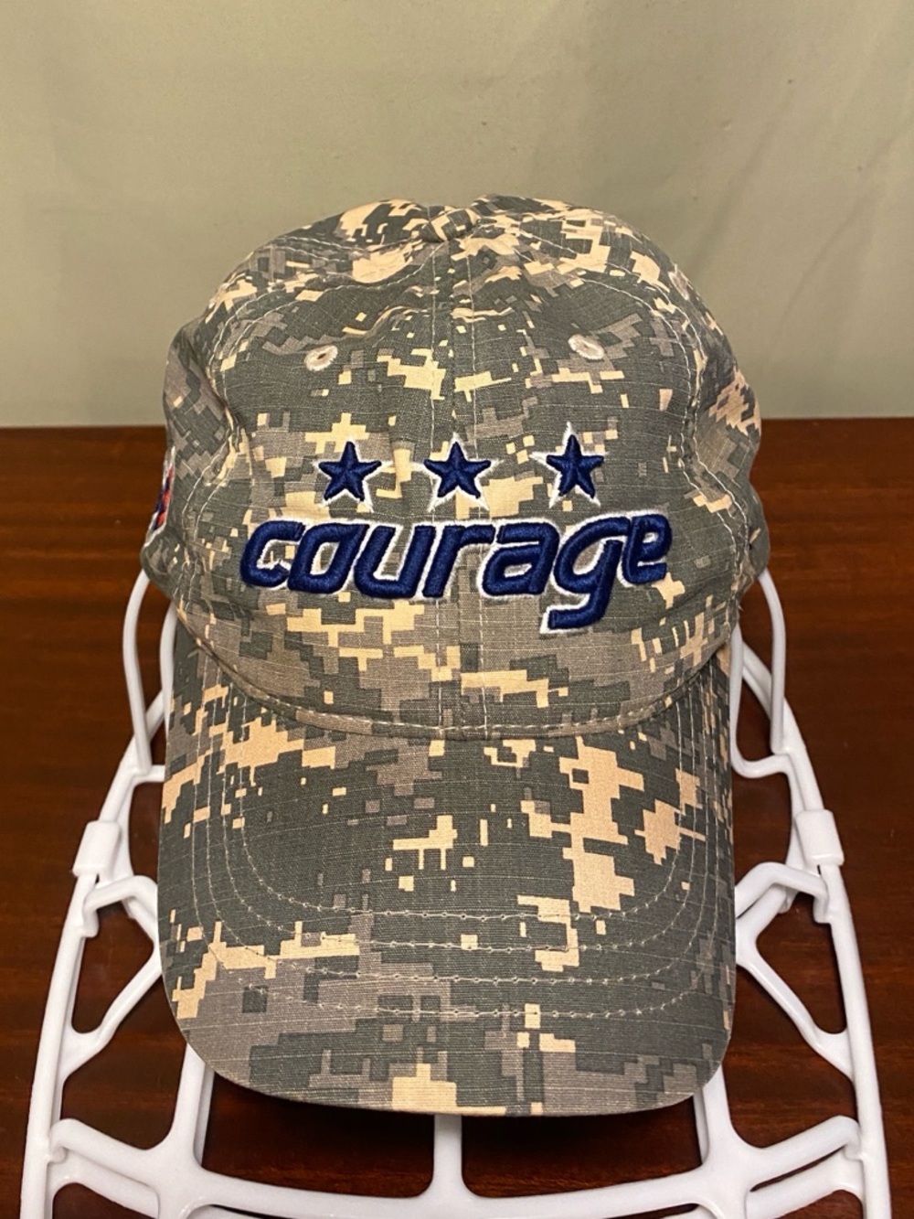 Washington Capitals NHL Hockey Zephyr Digital Camo Strapback Hat O/S